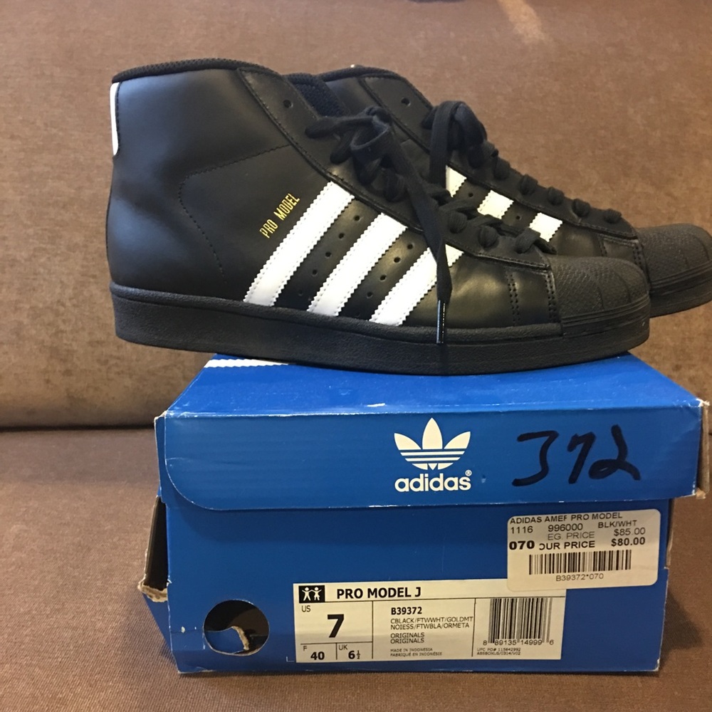 Boys Adidas Pro Model J